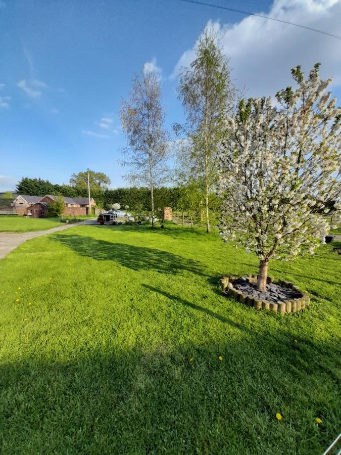 Mile House Barn Bed & Breakfast Nantwich Ngoại thất bức ảnh